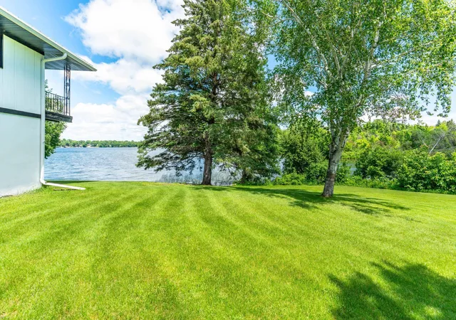 3rd image of 1417 Hoot Lake Dr, Fergus Falls, MN 56537 | MLS# 7073205