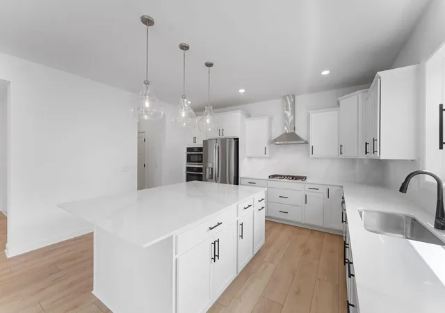2nd image of 1836 Royal Blvd N, Lake Elmo, MN 55042 | MLS# 7073252