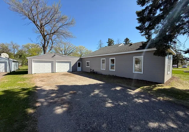 Homes for sale in Litchfield, MN | 729 E Ripley St, Litchfield, MN 55355 | MLS# 7073258