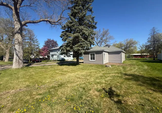 Homes for sale in Litchfield, MN | 729 E Ripley St, Litchfield, MN 55355 | MLS# 7073258