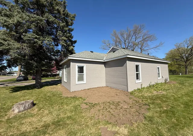 Homes for sale in Litchfield, MN | 729 E Ripley St, Litchfield, MN 55355 | MLS# 7073258
