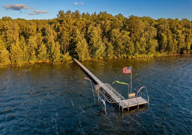 3rd image of 11027 Oak Point Rd Nw, Cass Lake, MN 56633 | MLS# 7073284