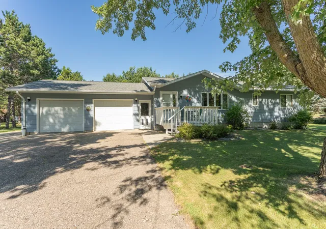 1st image of 418 N Clayborn Ave, Parkers Prairie, MN 56361 | MLS# 7073312