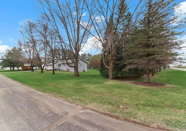 Homes for sale in Parkers Prairie, MN | 418 N Clayborn Ave, Parkers Prairie, MN 56361 | MLS# 7073312