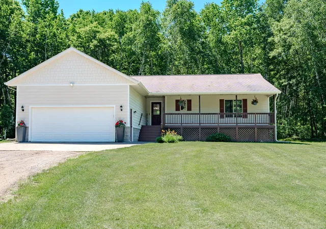 Photo 4 of Single family home for sale at 8485 County Rd 123, Brainerd, MN 56401 | MLS# 7073345 | Listing updated on 2026-08-19
