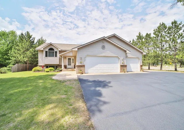 Homes for sale in Baxter, MN | 14481 Northwoods Dr, Baxter, MN 56425 | MLS# 7073346