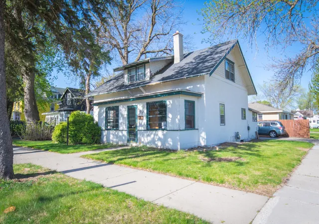 Homes for sale in Sauk Centre, MN | 402 Maple St, Sauk Centre, MN 56378 | MLS# 7073377