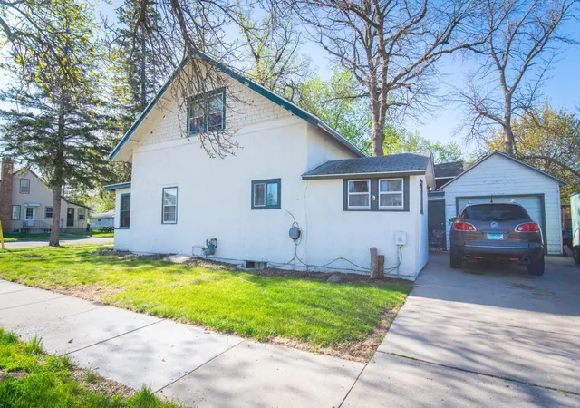 Homes for sale in Sauk Centre, MN | 402 Maple St, Sauk Centre, MN 56378 | MLS# 7073377