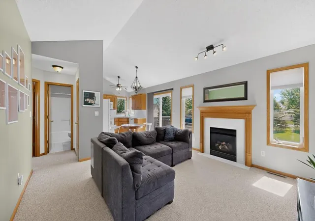 2nd image of 5208 Pinehurst Ln Nw, Rochester, MN 55901 | MLS# 7073393