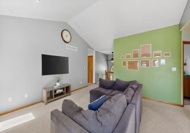 4th image of 5208 Pinehurst Ln Nw, Rochester, MN 55901 | MLS# 7073393