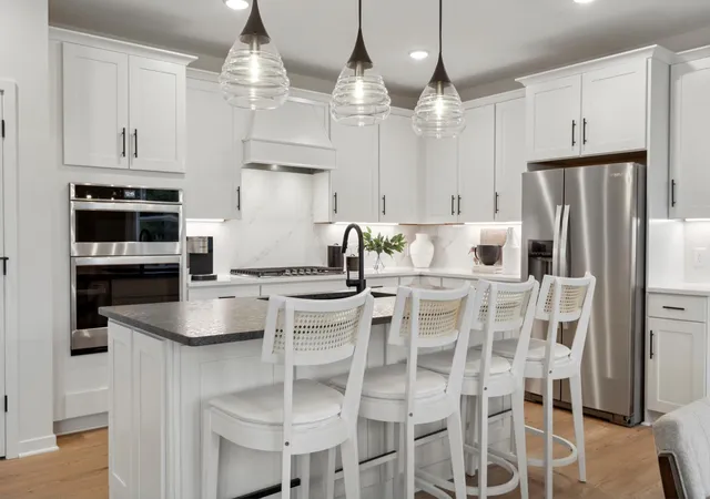 2nd image of 10372 Griffin Ave S, Cottage Grove, MN 55016 | MLS# 7073424