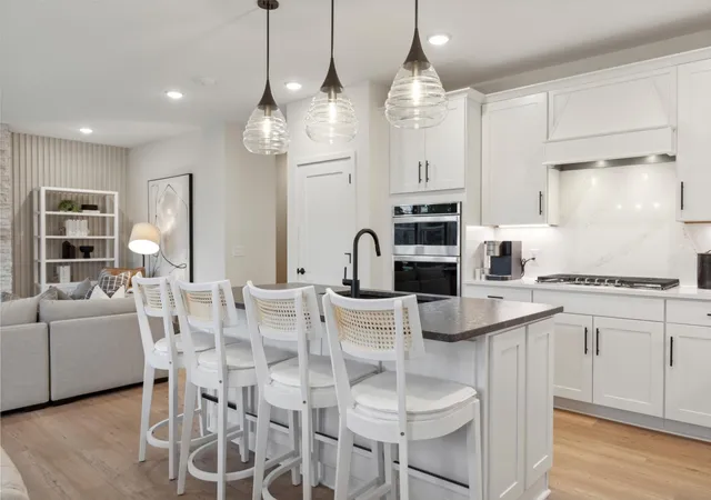 4th image of 10372 Griffin Ave S, Cottage Grove, MN 55016 | MLS# 7073424
