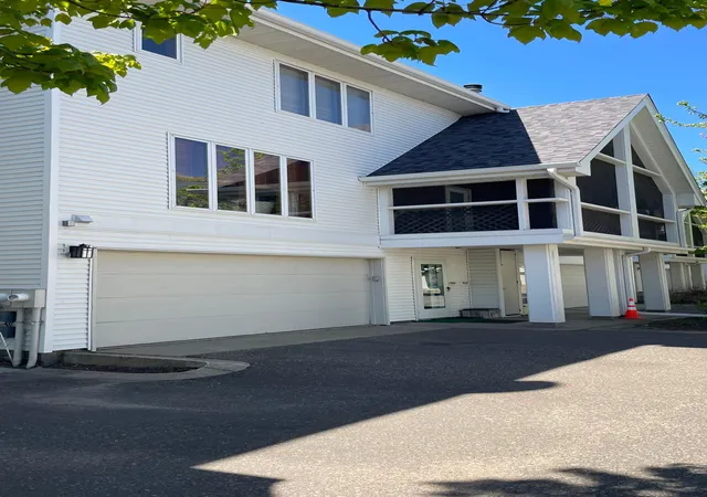 Photo 1 of Single family home for sale at 930 Dartmouth Pl Se, Minneapolis, MN 55414 | MLS# 7073458 | Listing updated on 2026-08-27
