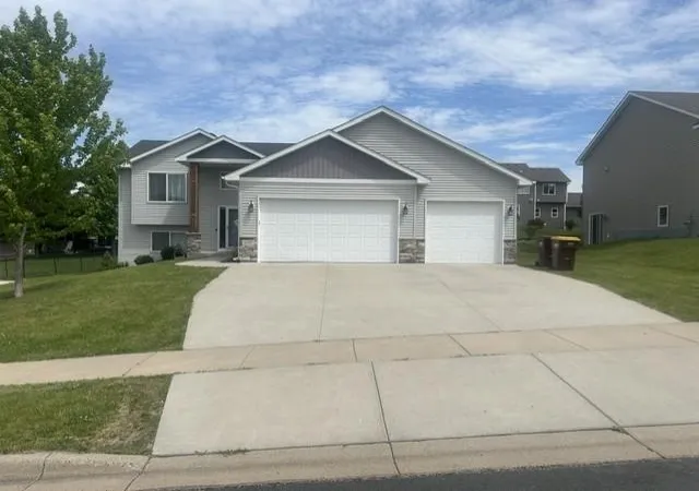 Homes for sale in New Prague, MN | 1107 Tikalsky St Se, New Prague, MN 56071 | MLS# 7073482