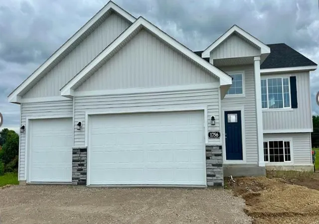 Homes for sale in New Richmond, WI | 1756 Squirrel Wy, New Richmond, WI 54017 | MLS# 7073489