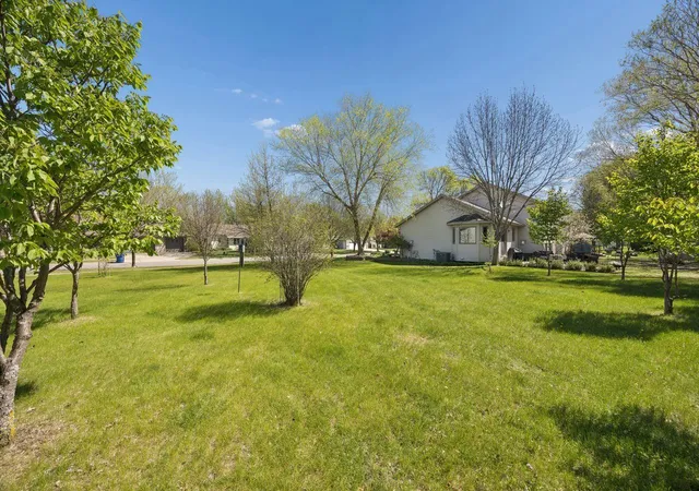 4th image of 1716 Southwood Trl, Saint Cloud, MN 56301 | MLS# 7073508