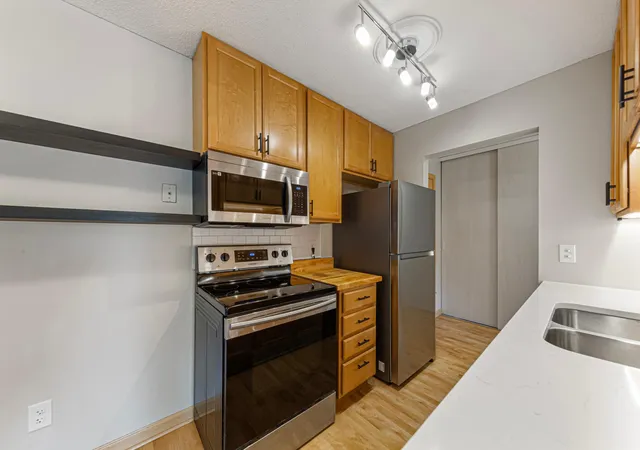 Photo 4 of Condo for sale at 2005 E 122nd Street #A11, Burnsville, MN 55337 | MLS# 7073637 | Listing updated on 2026-08-26
