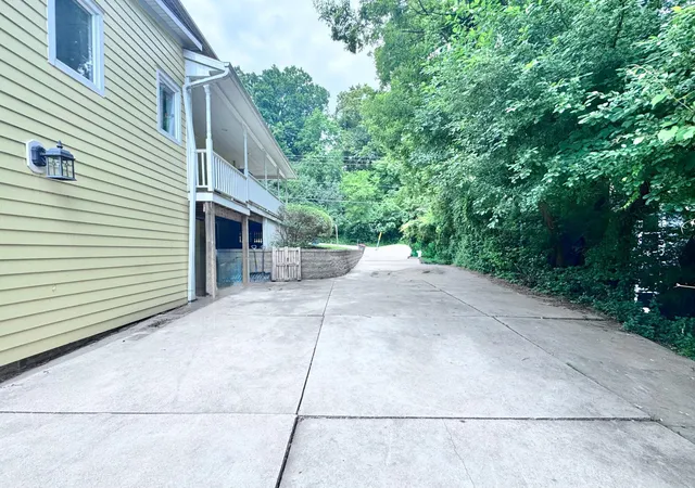 3rd image of 731 College Ave, Red Wing, MN 55066 | MLS# 7073676