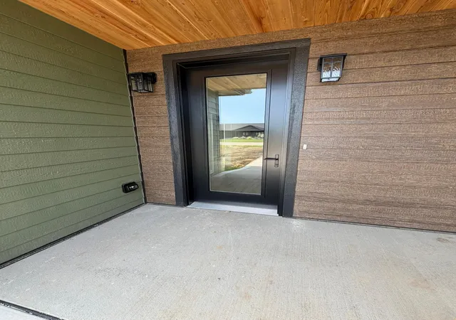Photo 4 of Single family home for sale at 145 Rolling Hills Dr, Elgin, MN 55932 | MLS# 7073683 | Listing updated on 2026-08-27