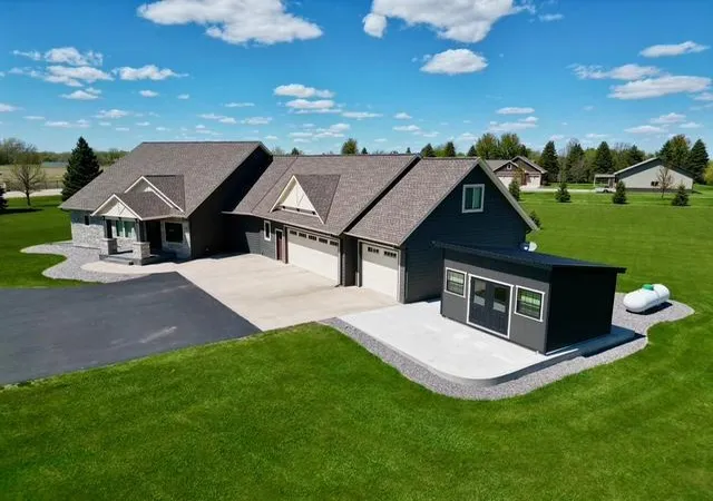 Homes for sale in Redwood Falls, MN | 37037 337Th St, Redwood Falls, MN 56283 | MLS# 7073685
