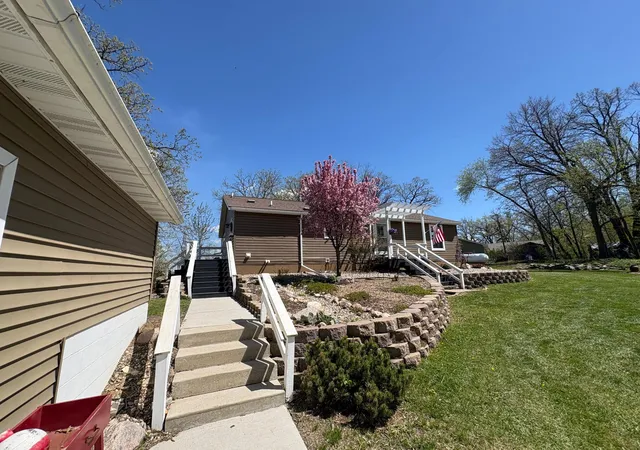 2nd image of 29222 Gilchrist Rd, Glenwood, MN 56334 | MLS# 7073708