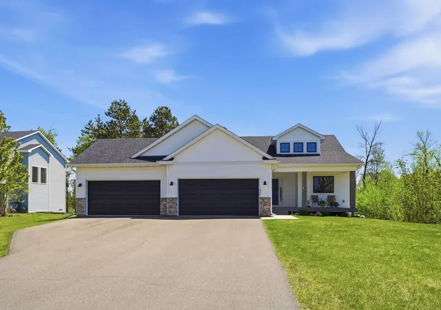 Homes for sale in Cambridge, MN | 642 Alaska Pl S, Cambridge, MN 55008 | MLS# 7073746