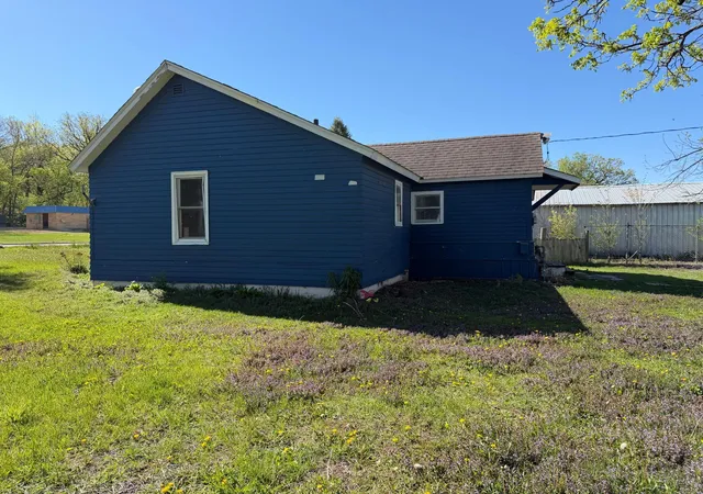 Homes for sale in Kasota, MN | 321 Rice St S, Kasota, MN 56050 | MLS# 7073758