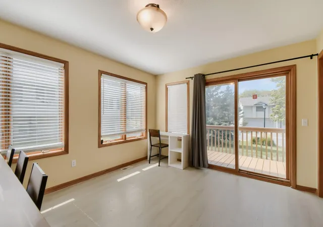 Photo 4 of Single family home for sale at 834 Wescott Sq, Saint Paul, MN 55123 | MLS# 7073811 | Listing updated on 2026-09-06