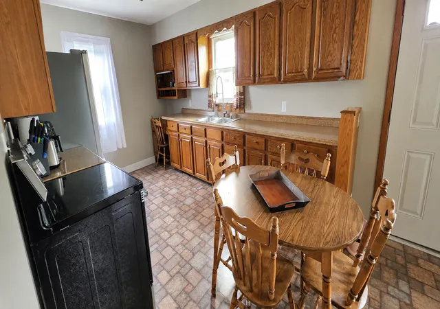 Homes for sale in Redwood Falls, MN | 913 E Elm St, Redwood Falls, MN 56283 | MLS# 7073818