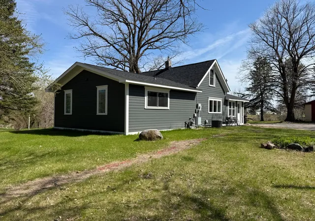 Photo 3 of Single family home for sale at 508 E Main Ave, Frazee, MN 56544 | MLS# 7073876 | Listing updated on 2026-09-17