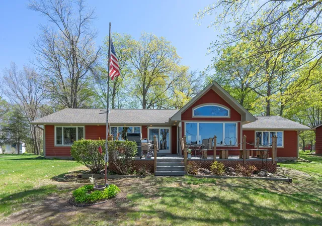 4th image of 42491 Vista Rd, Isle, MN 56342 | MLS# 7073917