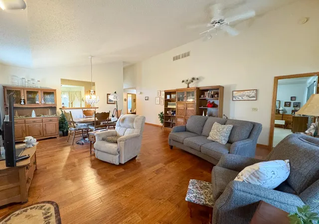 4th image of 2206 Arrowwood Ct, Fergus Falls, MN 56537 | MLS# 7073974