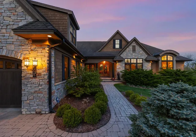 Photo 3 of Single family home for sale at 6823 Alpine Trl, Eden Prairie, MN 55346 | MLS# 7073977 | Listing updated on 2026-08-28