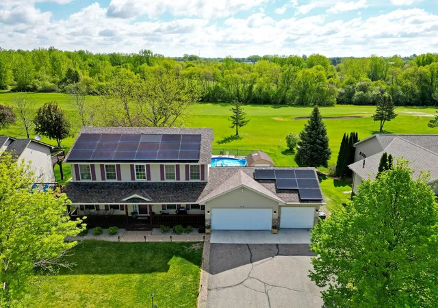 Homes for sale in Annandale, MN | 715 Acacia Dr S, Annandale, MN 55302 | MLS# 7074032