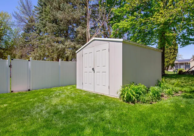Homes for sale in Faribault, MN | 20 Mitchell Dr, Faribault, MN 55021 | MLS# 7074040