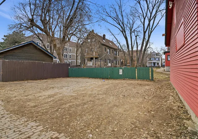16th image of 475 Dayton Ave, Saint Paul, MN 55102 | MLS# 7074051