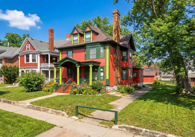 1st image of 475 Dayton Ave, Saint Paul, MN 55102 | MLS# 7074051