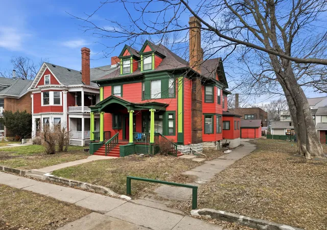 2nd image of 475 Dayton Ave, Saint Paul, MN 55102 | MLS# 7074051