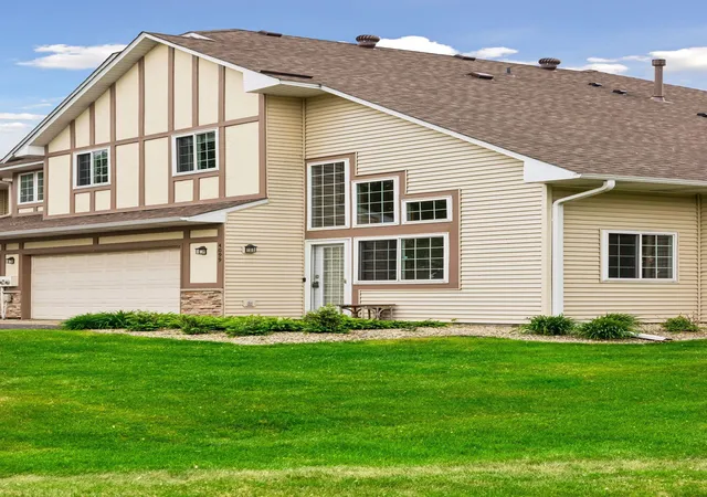 1st image of 4099 Meadowlark Curv, Saint Paul, MN 55122 | MLS# 7074052