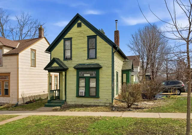 Photo 1 of Single family home for sale at 506 Bellows St, Saint Paul, MN 55107 | MLS# 7074128 | Listing updated on 2026-08-11