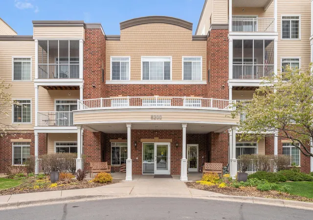 1st image of 8200 W 33rd St #302, Saint Louis Park, MN 55426 | MLS# 7074174