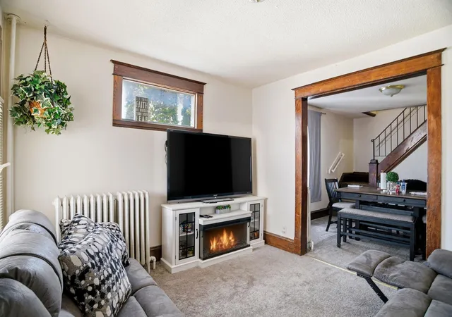 3rd image of 572 Ottawa Ave, Saint Paul, MN 55107 | MLS# 7074176