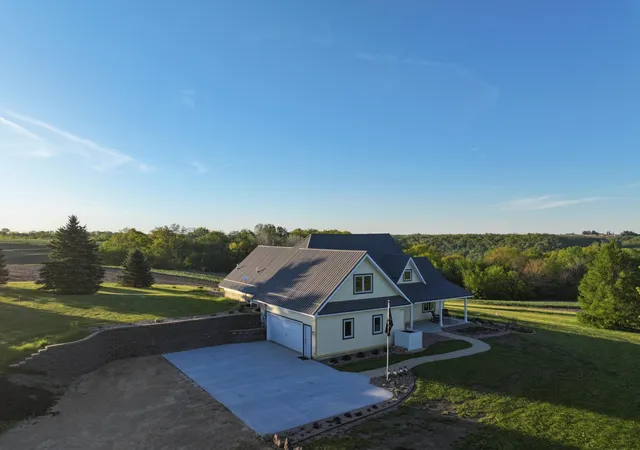 2nd image of 19807 Balentine Rd, Caledonia, MN 55921 | MLS# 7074217