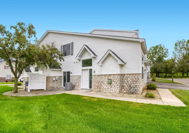 Photo 2 of Single family home for sale at 6856 Meadow Grass Ln S, Cottage Grove, MN 55016 | MLS# 7074257 | Listing updated on 2026-08-28