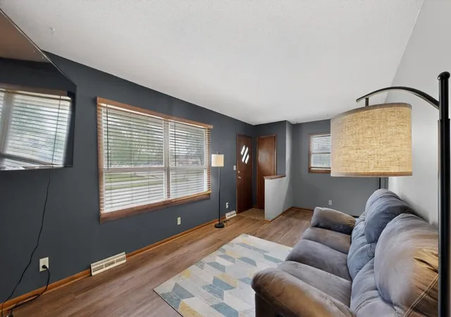 Photo 4 of Sale Pending at 1317 11th Avenue SE, Rochester, MN 55904 | MLS# 7074265 | Listing updated on 2026-09-22