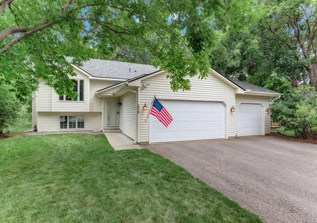 Photo 1 of Sale Pending at 3635 Blue Jay Ct, Saint Paul, MN 55123 | MLS# 7074273 | Listing updated on 2026-08-04