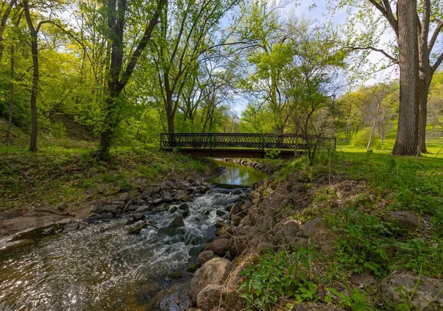 5th image of 10300 Riverview Rd, Eden Prairie, MN 55347 | MLS# 7074303