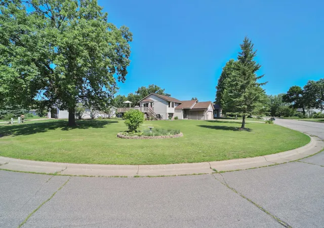 Homes for sale in Little Falls, MN | 908 Lilac Ln, Little Falls, MN 56345 | MLS# 7074377