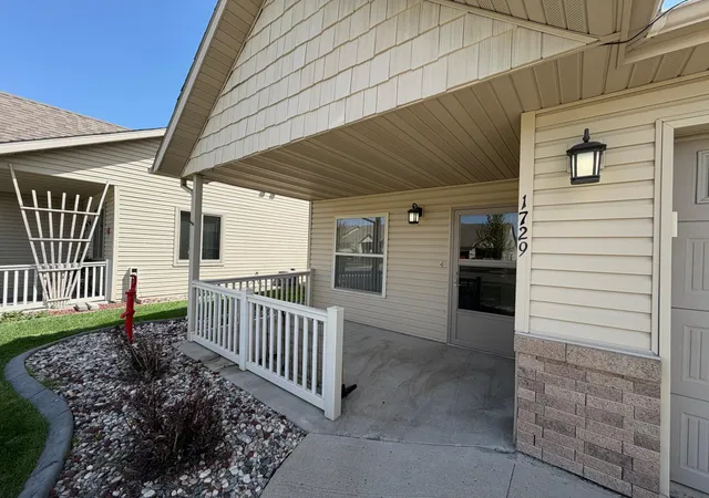 Homes for sale in West Fargo, ND | 1729 6th St W, West Fargo, ND 58078 | MLS# 7074448
