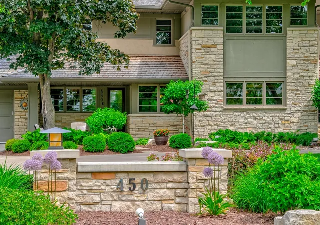 Photo 3 of Sale Pending at 450 Mississippi River Blvd S, Saint Paul, MN 55105 | MLS# 7074483 | Listing updated on 2026-10-12